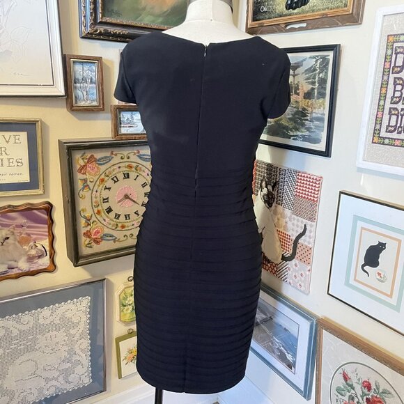 Adrianna Papell Black Cap Sleeve Bandage Bodycon Square Neckline Dress Size 10 - Picture 3 of 4